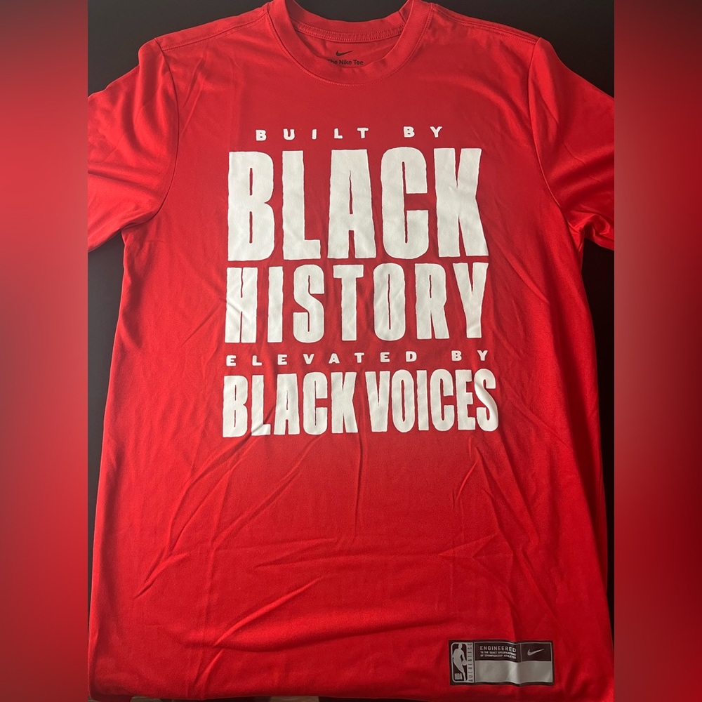 Houston Rockets Built By Black History  Nike M ShortSleeve T-shirt No Tags
